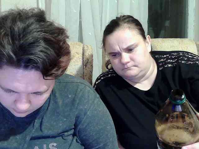 HollyXEva webcam