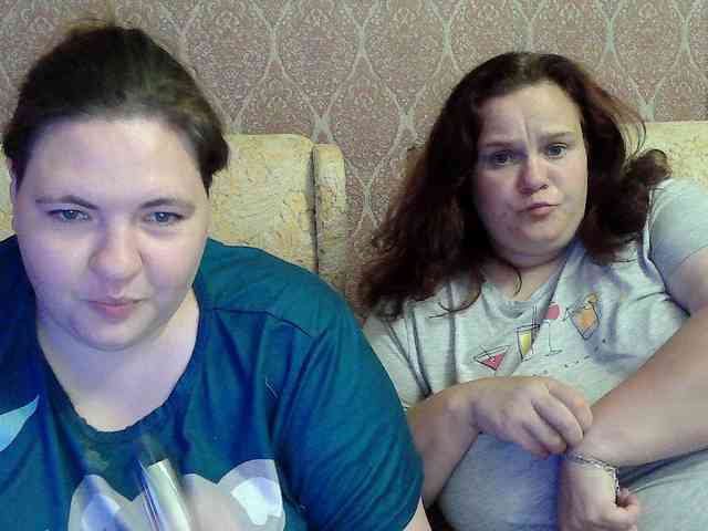 HollyXEva webcam