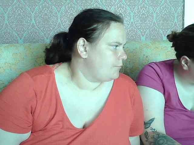 HollyXEva webcam