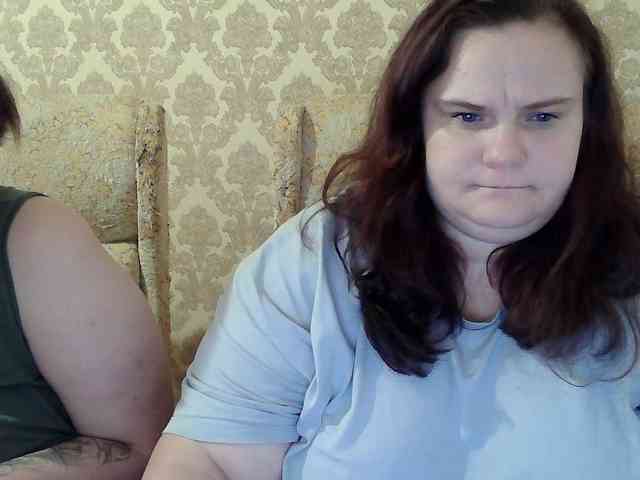 HollyXEva webcam