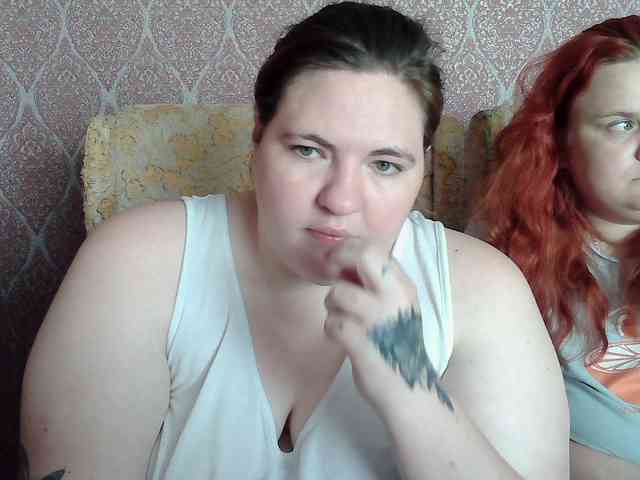 HollyXEva webcam