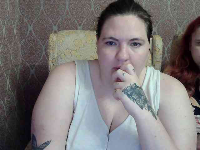 HollyXEva webcam
