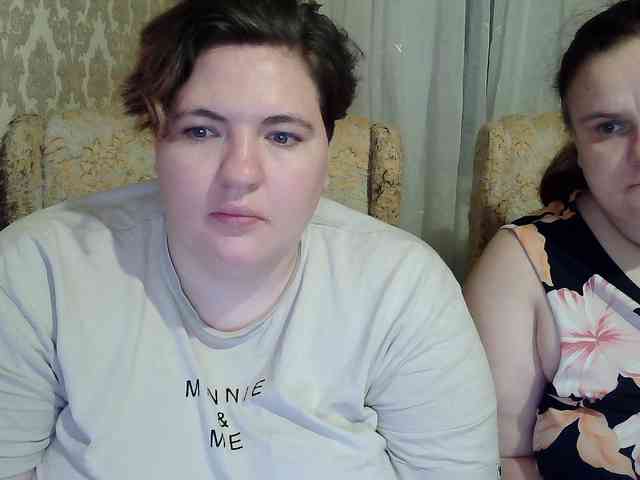HollyXEva webcam