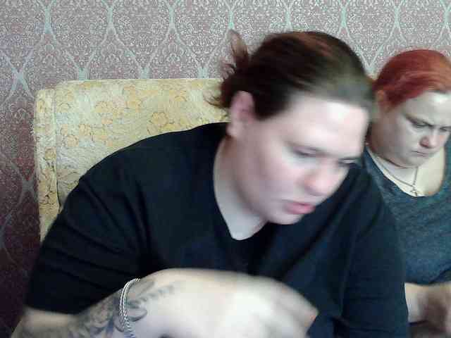 HollyXEva webcam