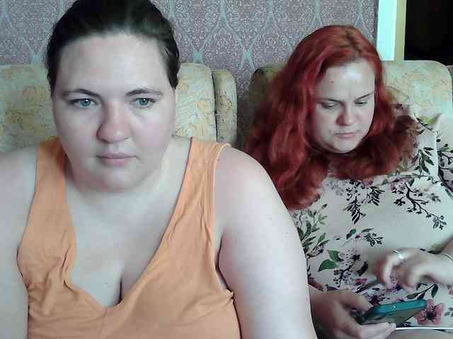 HollyXEva webcam