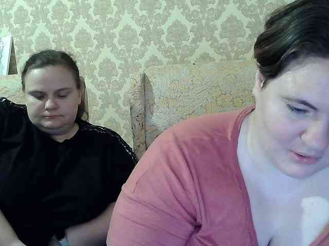 HollyXEva webcam