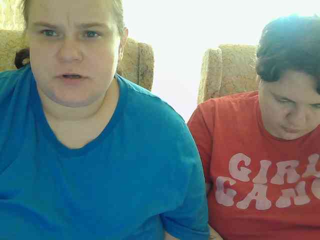 HollyXEva webcam