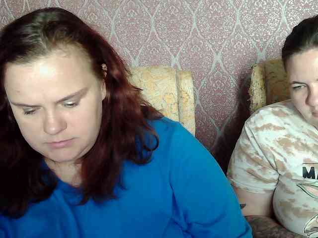 HollyXEva webcam