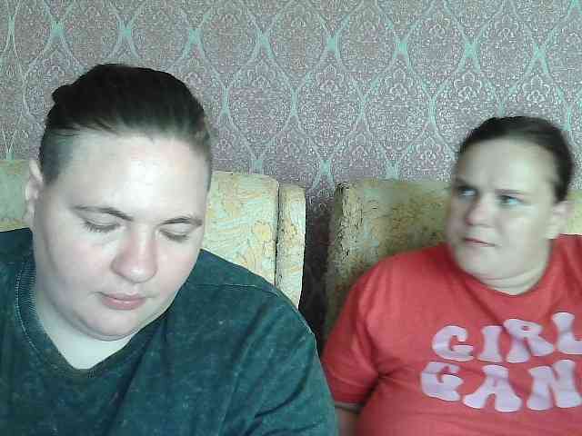 HollyXEva webcam