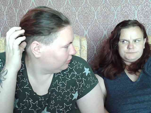 HollyXEva webcam