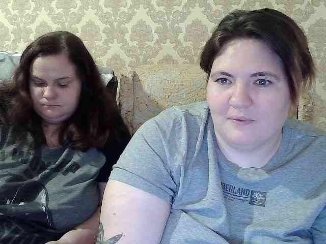 HollyXEva webcam