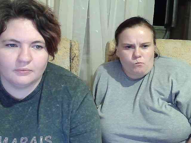 HollyXEva webcam
