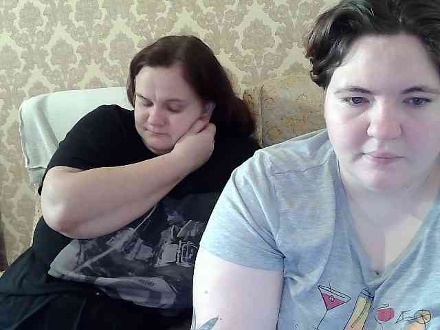 HollyXEva webcam