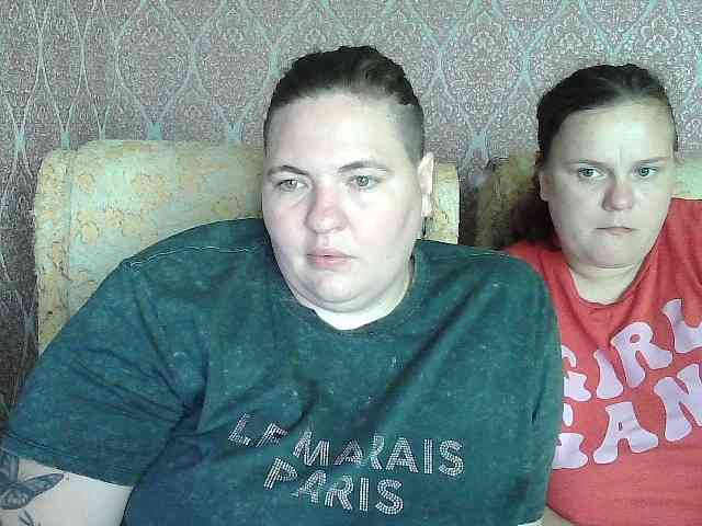 HollyXEva webcam