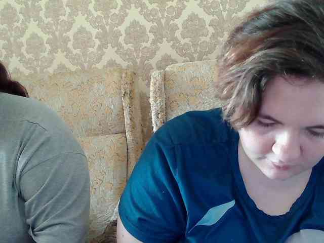 HollyXEva webcam
