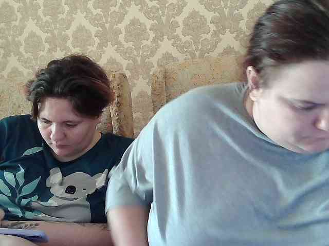 HollyXEva webcam