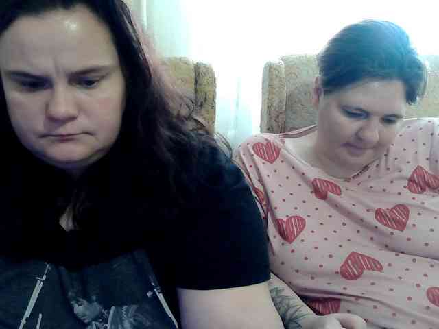 HollyXEva webcam