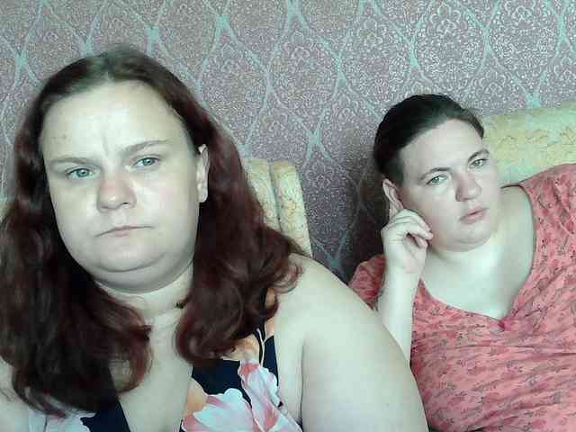 HollyXEva webcam