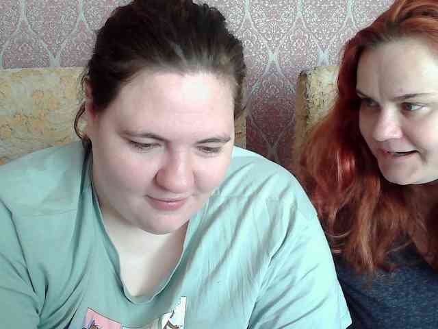 HollyXEva webcam