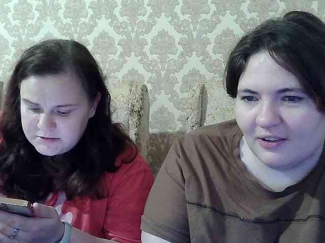 Модель: HollyXEva