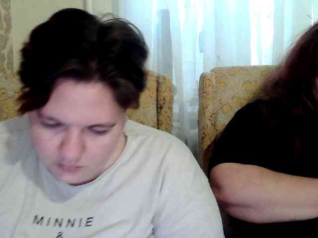 HollyXEva webcam