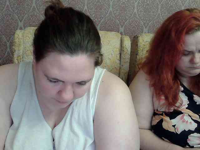 HollyXEva webcam