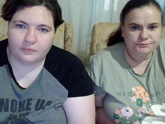 HollyXEva webcam