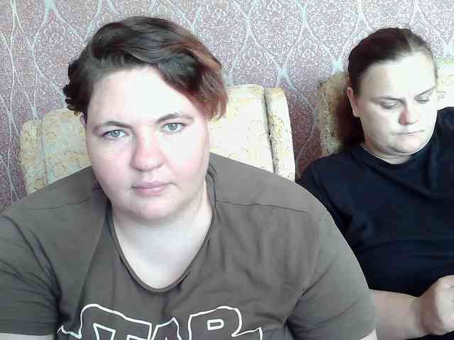HollyXEva webcam