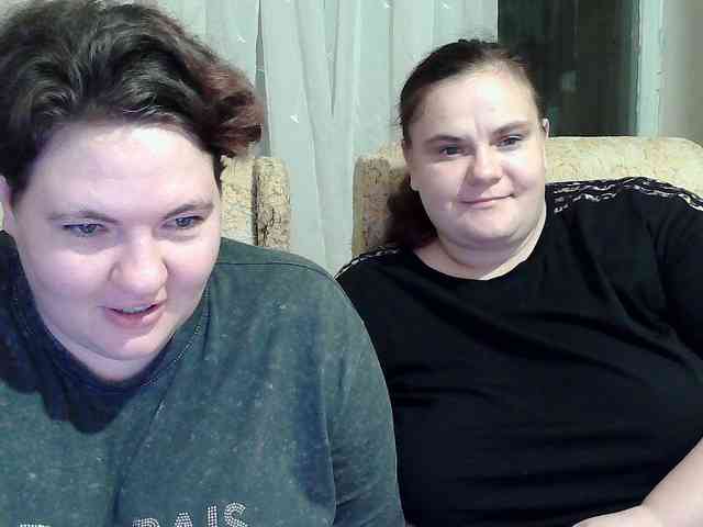 HollyXEva webcam