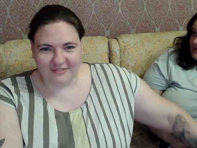 HollyXEva webcam