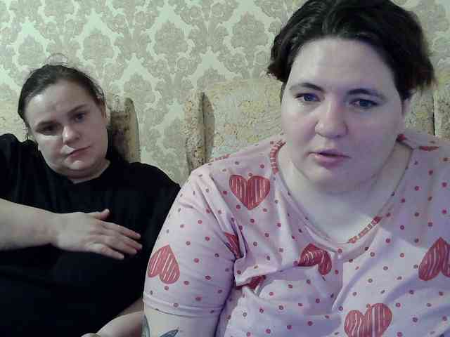 HollyXEva webcam