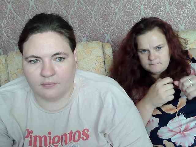 HollyXEva webcam
