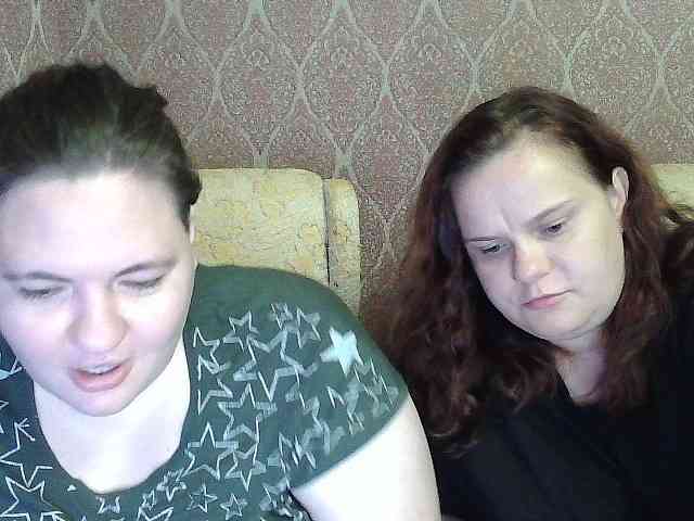 HollyXEva webcam