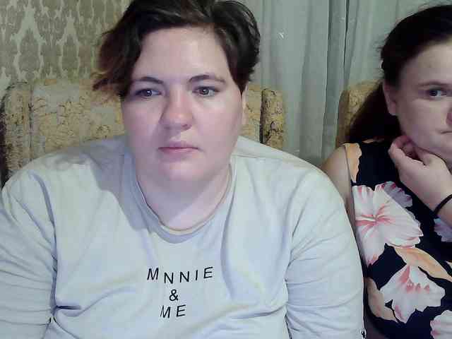 HollyXEva webcam