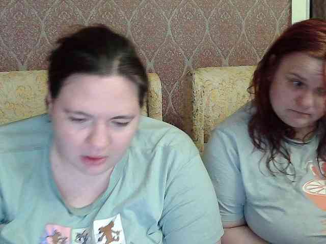 HollyXEva webcam