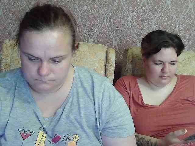 Модель: HollyXEva