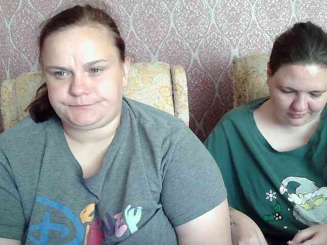 HollyXEva webcam