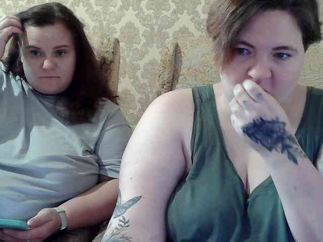 HollyXEva webcam