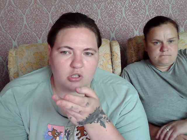 HollyXEva webcam