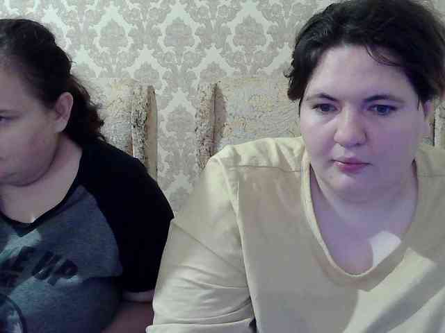 HollyXEva