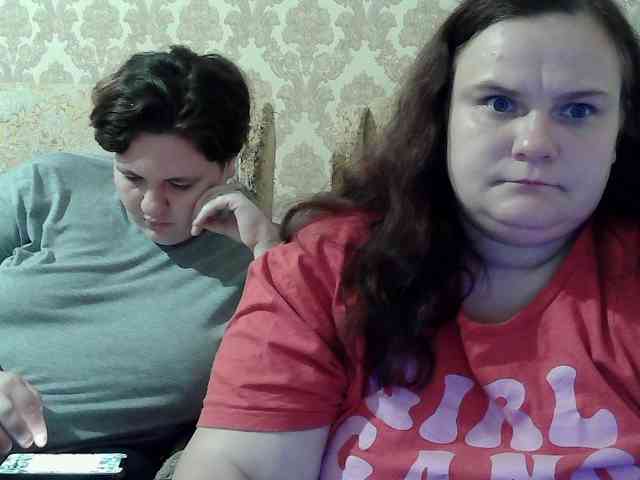 HollyXEva webcam