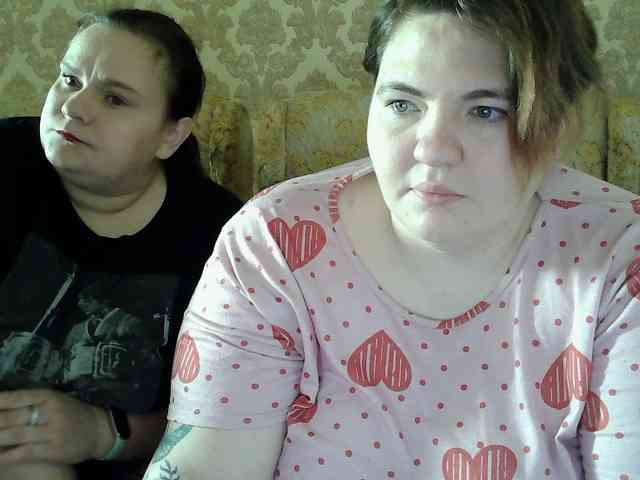 HollyXEva webcam