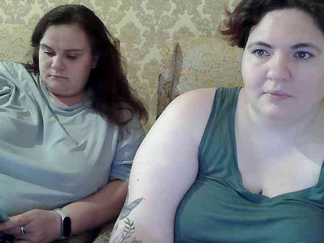 HollyXEva webcam