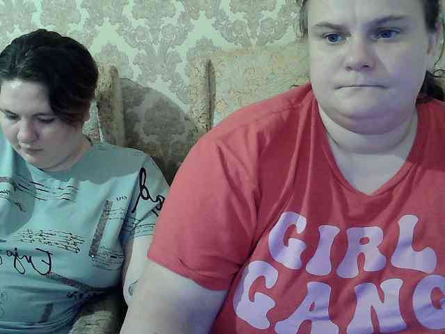 HollyXEva webcam