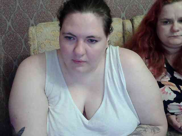 HollyXEva