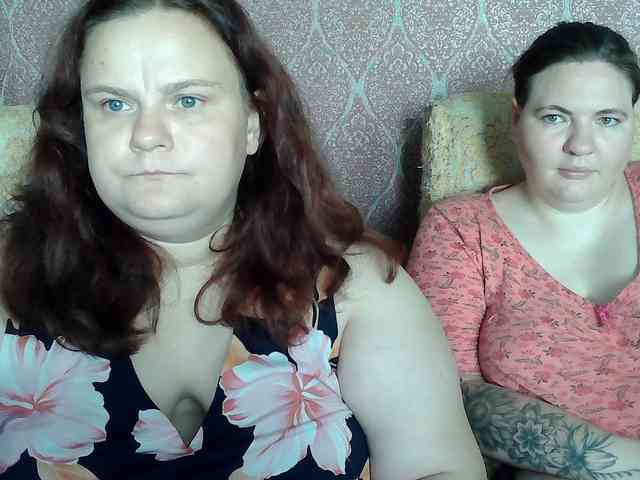 HollyXEva webcam