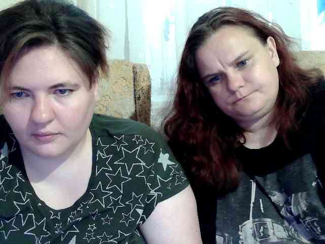 HollyXEva webcam