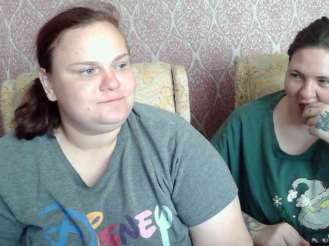 HollyXEva webcam