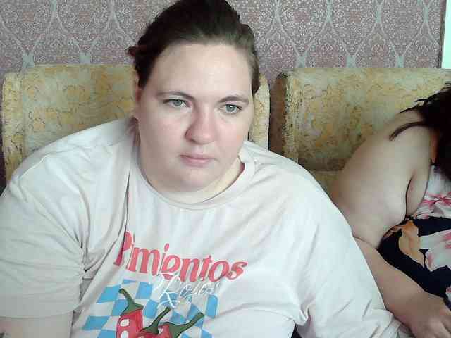 HollyXEva webcam