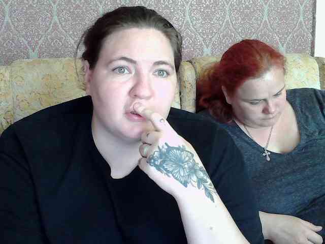 HollyXEva webcam